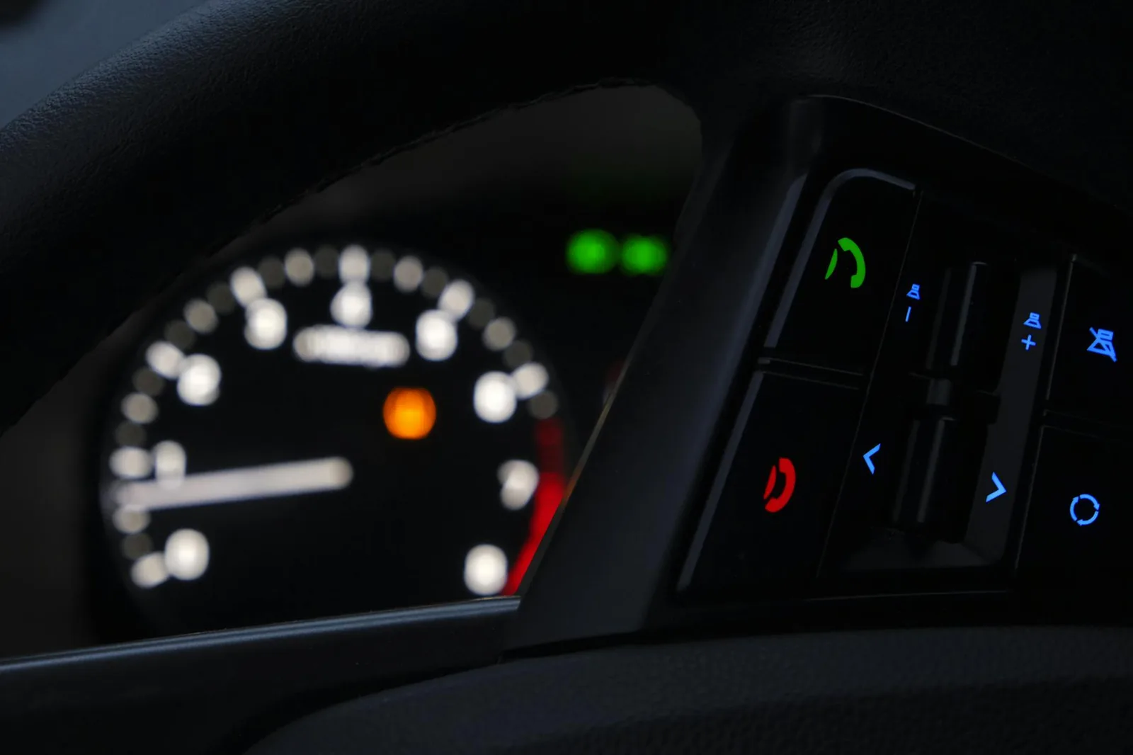 Puhelun siirtoa ja palvelutiimin koordinointia kuvaava näkymä